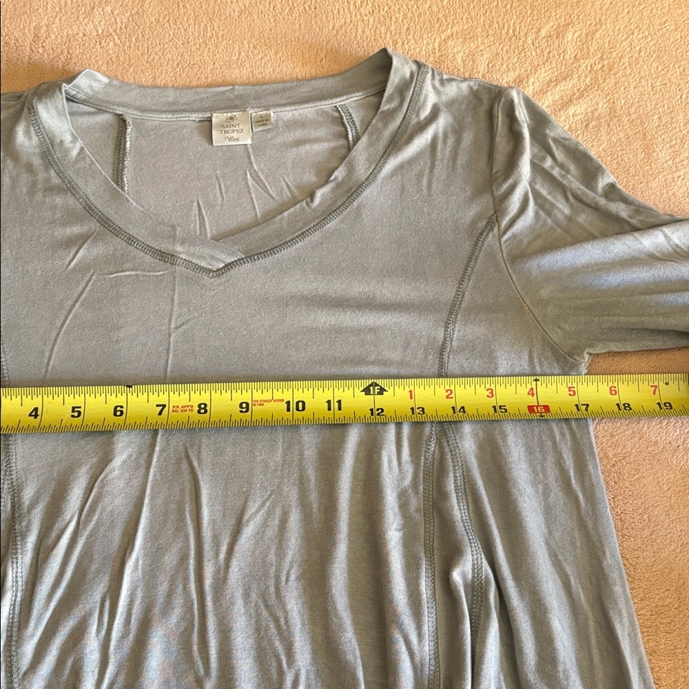 Women's Gray and Green Tops - Picture 5 of 8